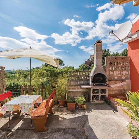 Awesome Home In Porec With House Sea View Ngoại thất bức ảnh