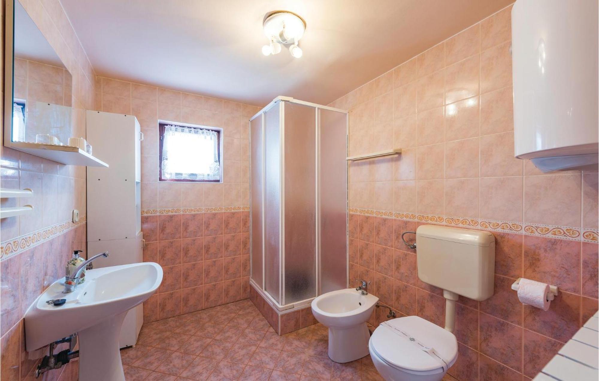 Awesome Home In Porec With House Sea View Ngoại thất bức ảnh