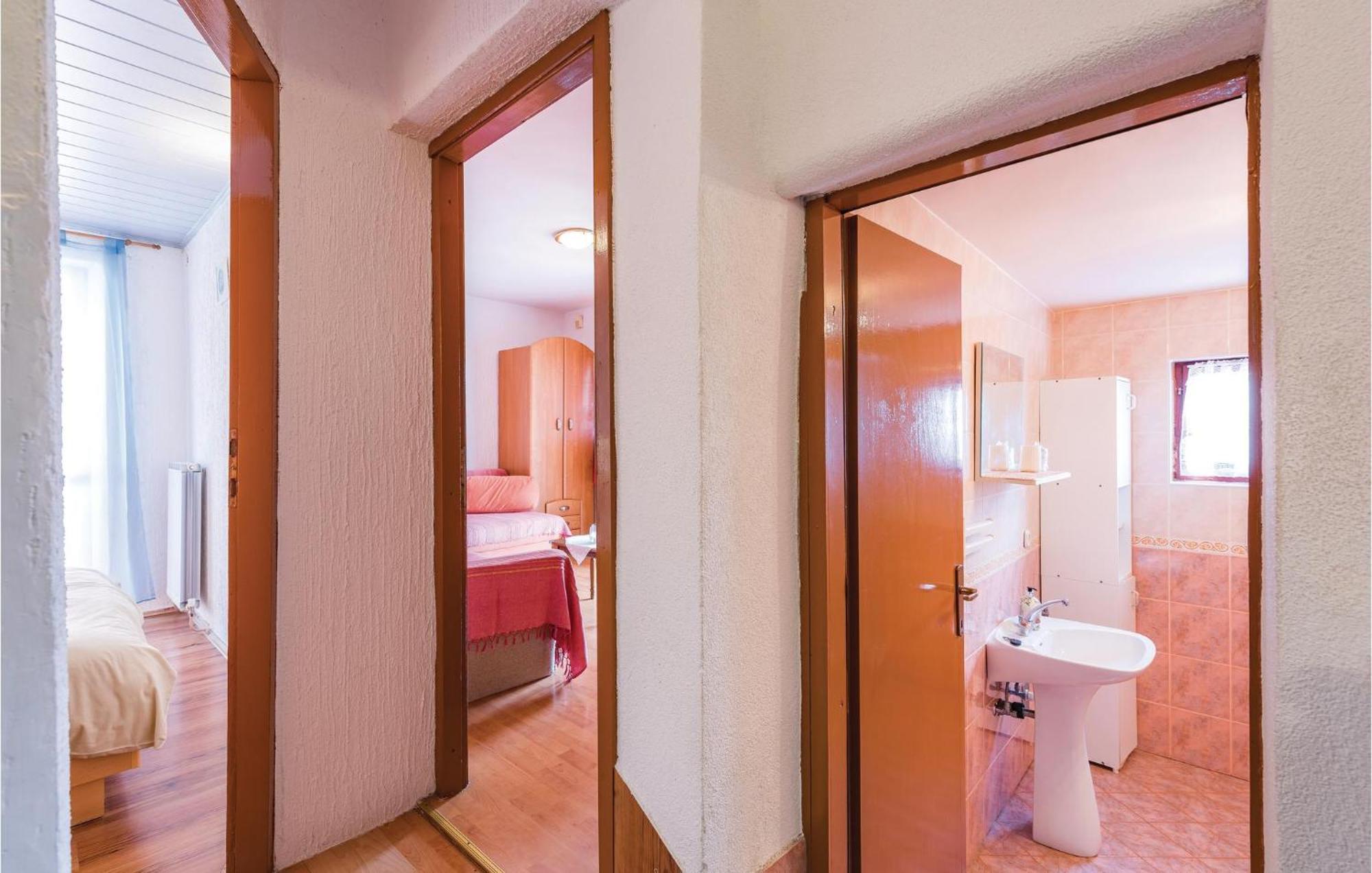 Awesome Home In Porec With House Sea View Ngoại thất bức ảnh